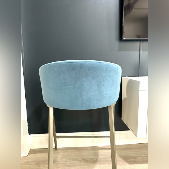 26” upholstered bar stools (set of 2) blue color - Picture 4 of 4